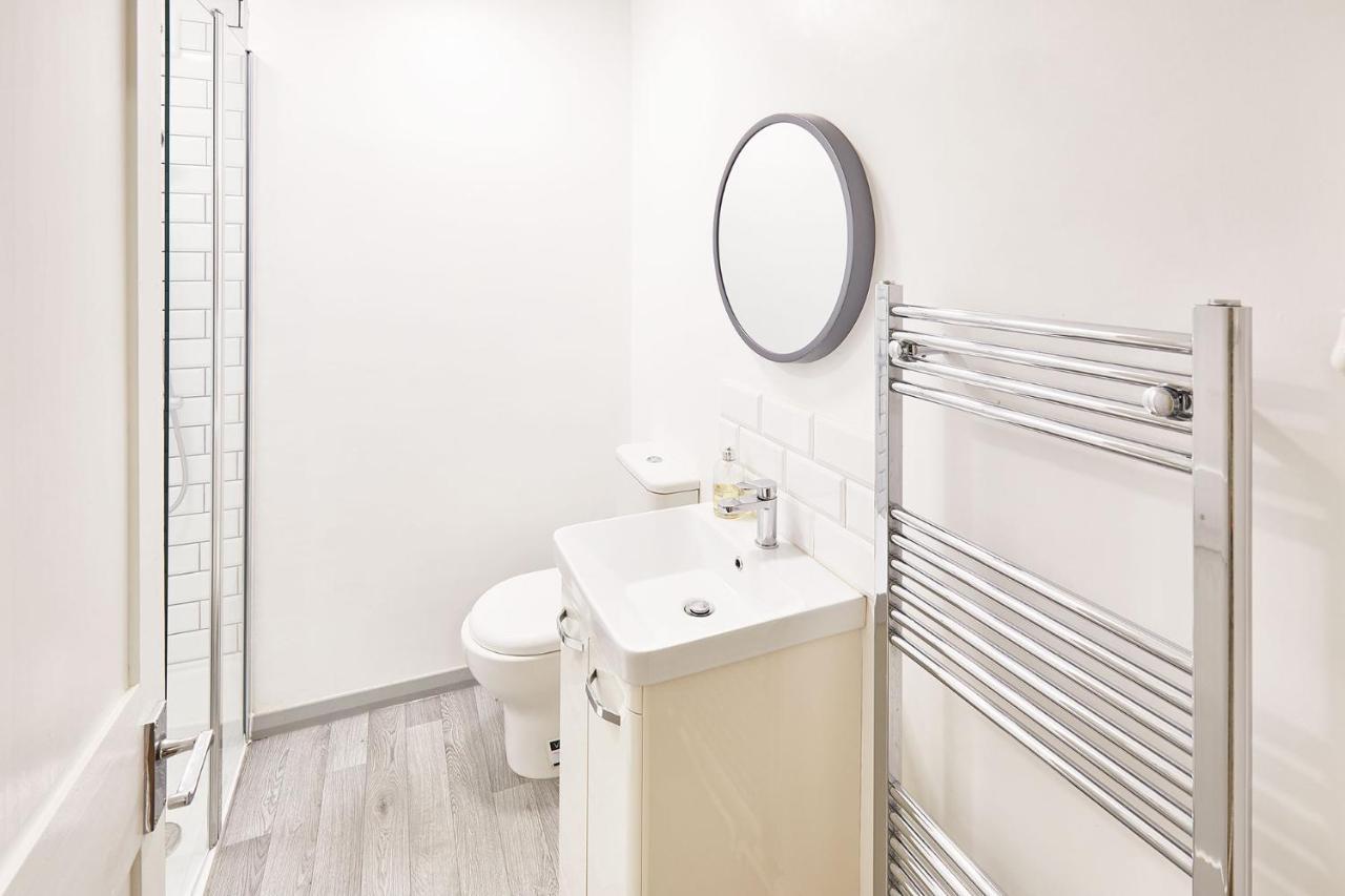 Host & Stay - Princess Place Townhouse 惠特比 外观 照片