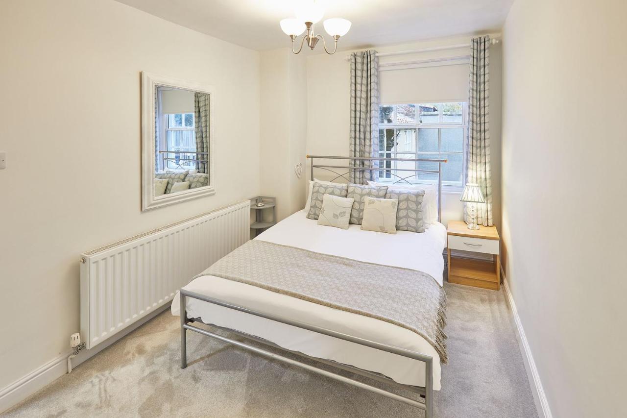 Host & Stay - Princess Place Townhouse 惠特比 外观 照片
